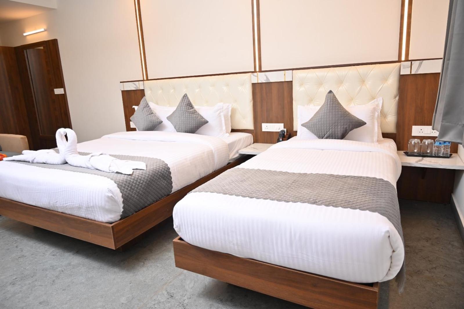 Hotel Shri Devi Comforts Inn Bhatkal Exterior foto